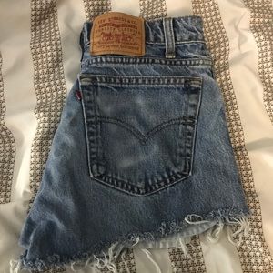 Vintage Levi’s distressed shorts